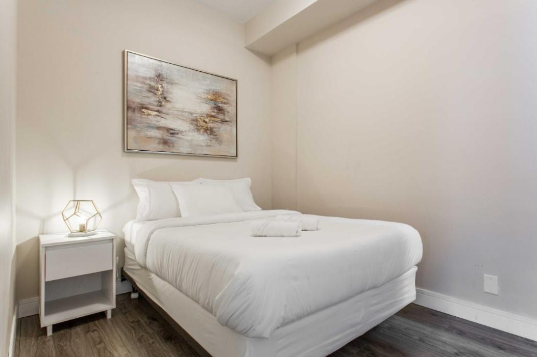 The Double Play - 1 Min Walk To Wrigley! Spacious 2Br - Perfect For Cubs Fans! Chicago Eksteriør billede