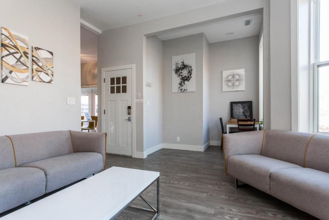 The Double Play - 1 Min Walk To Wrigley! Spacious 2Br - Perfect For Cubs Fans! Chicago Eksteriør billede