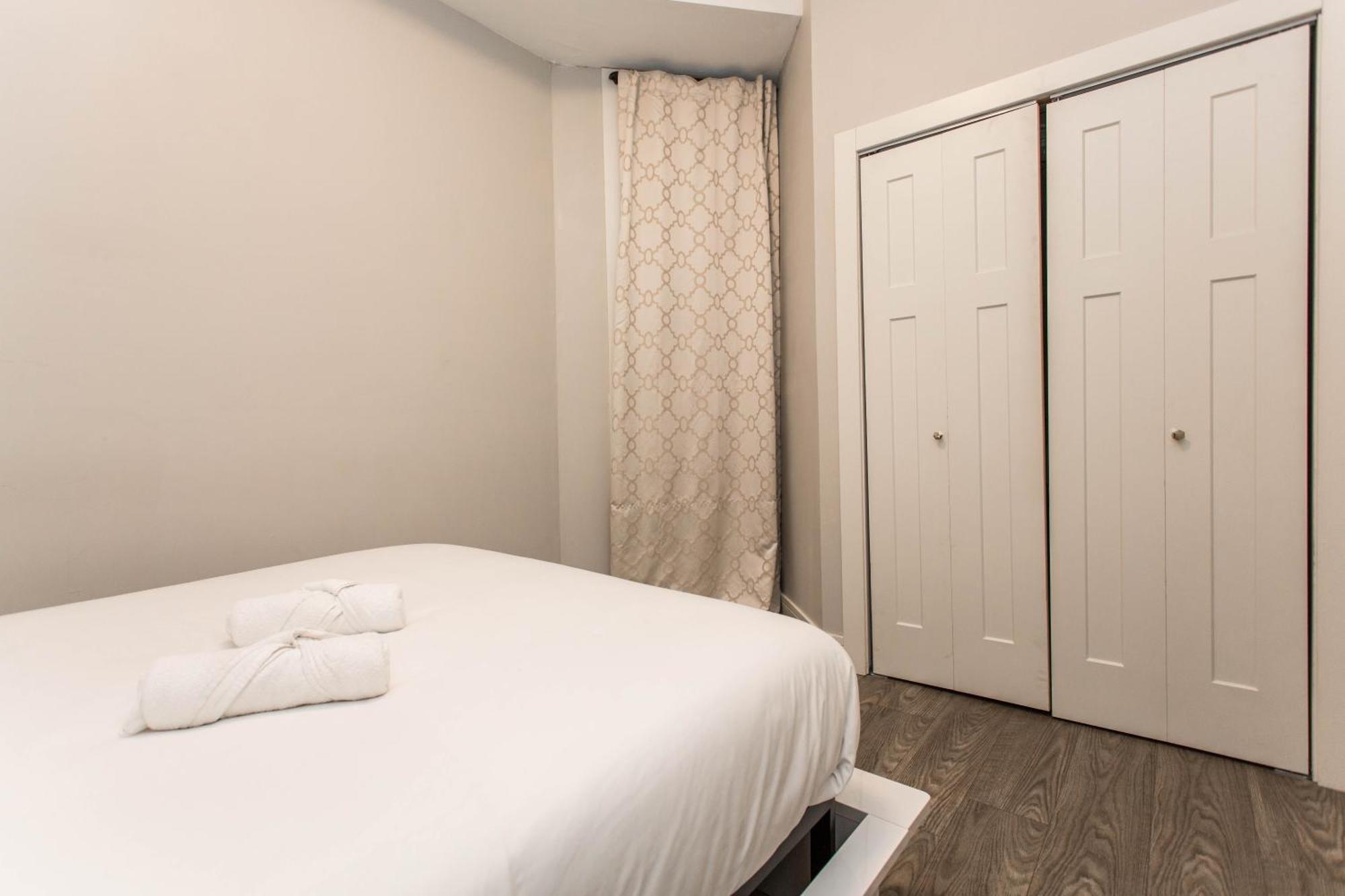 The Double Play - 1 Min Walk To Wrigley! Spacious 2Br - Perfect For Cubs Fans! Chicago Eksteriør billede